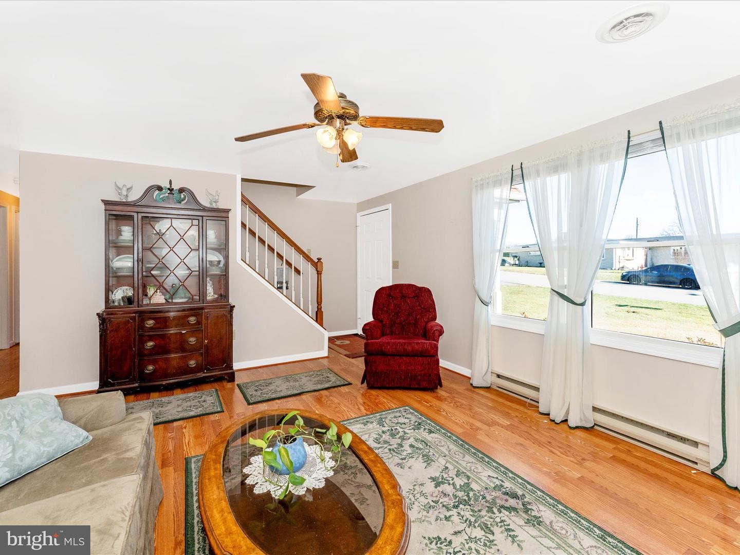 13902 Weaver Avenue photo 4