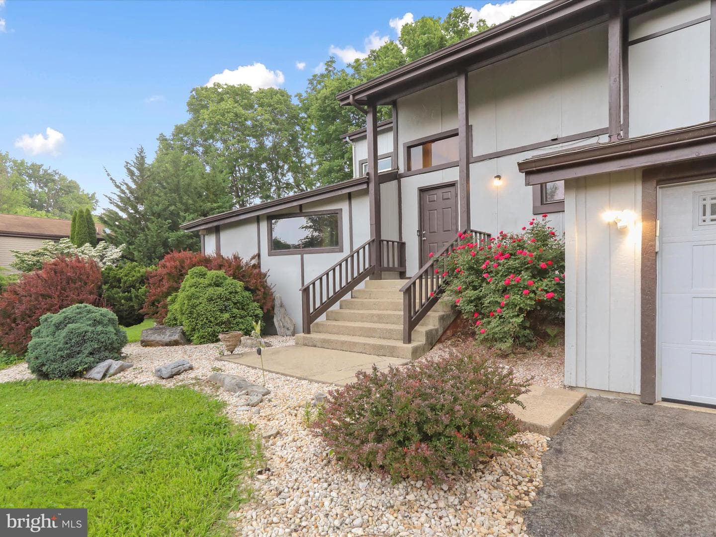 11815 Oriole Drive photo 2