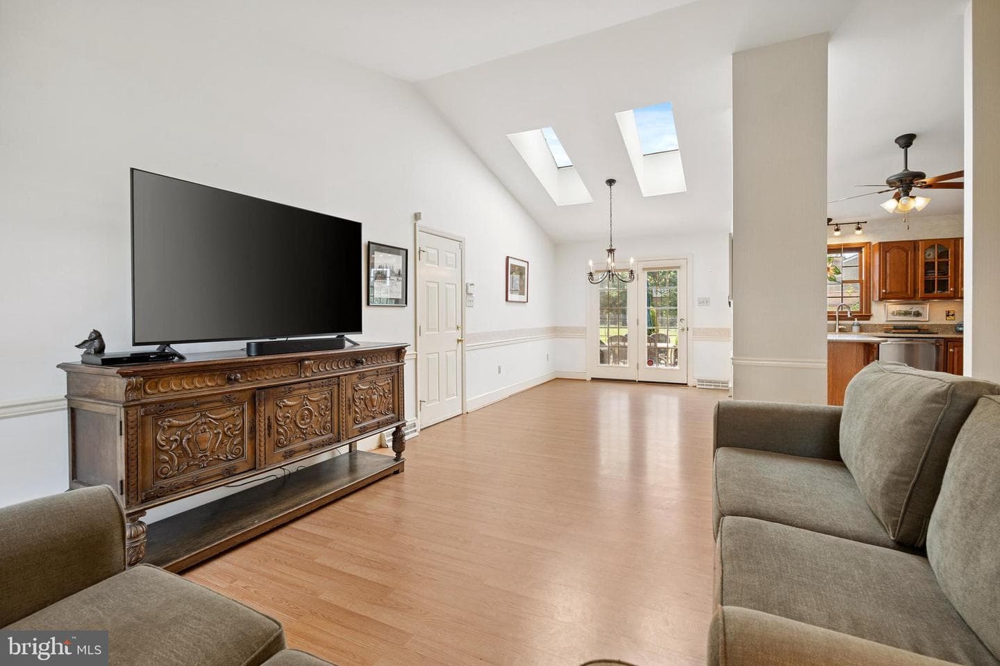 631 Cornell Avenue photo 31