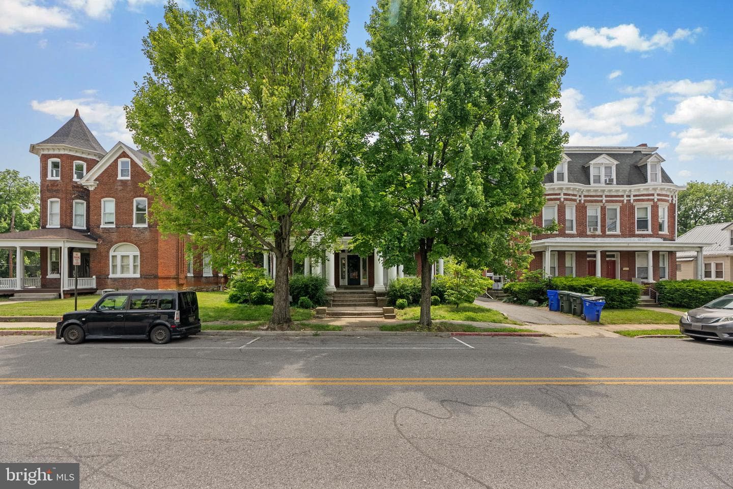 506 Summit Avenue photo 3