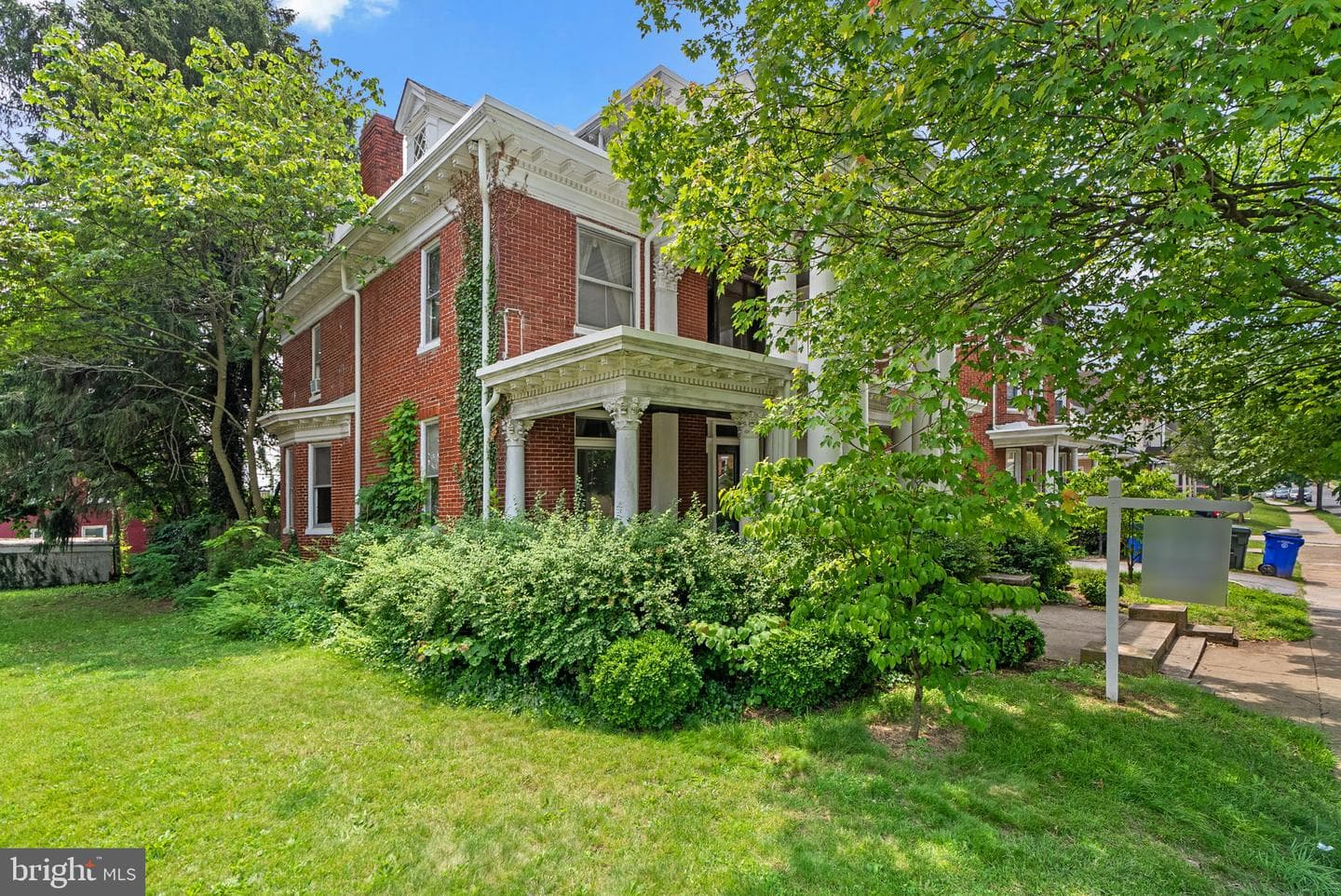 506 Summit Avenue photo 35