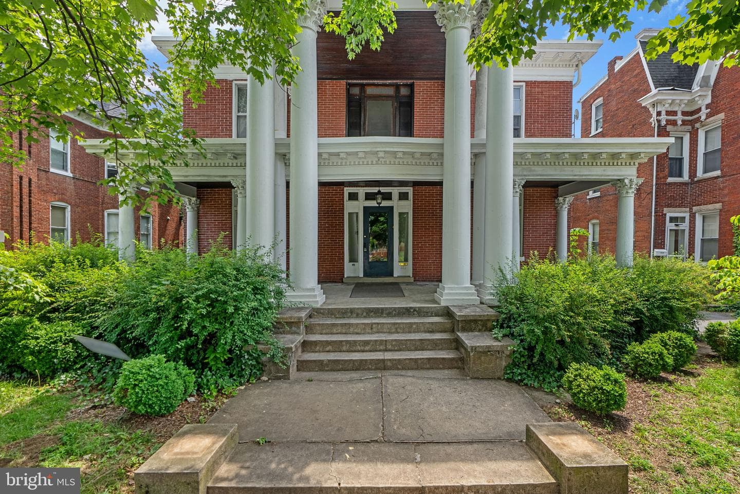 506 Summit Avenue photo 37