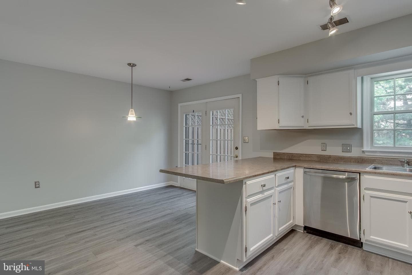 1026 Lindsay Lane photo 22