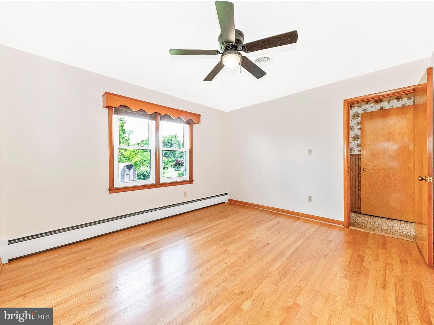 1424 W Church Street photo 22