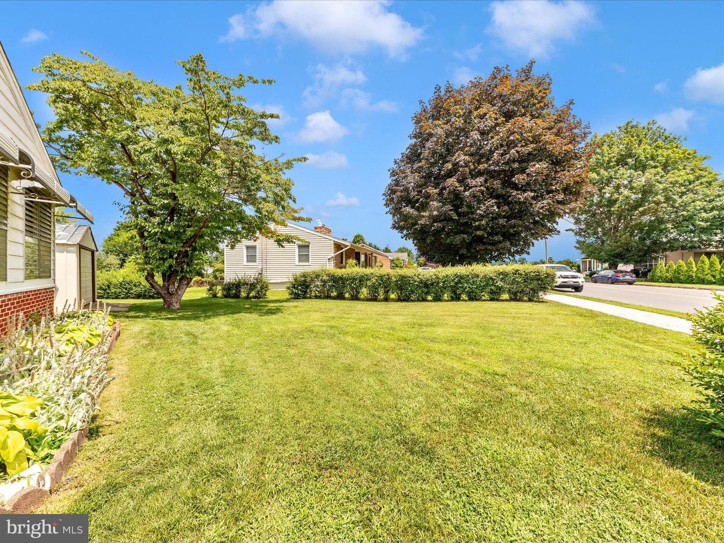 1424 W Church Street photo 46