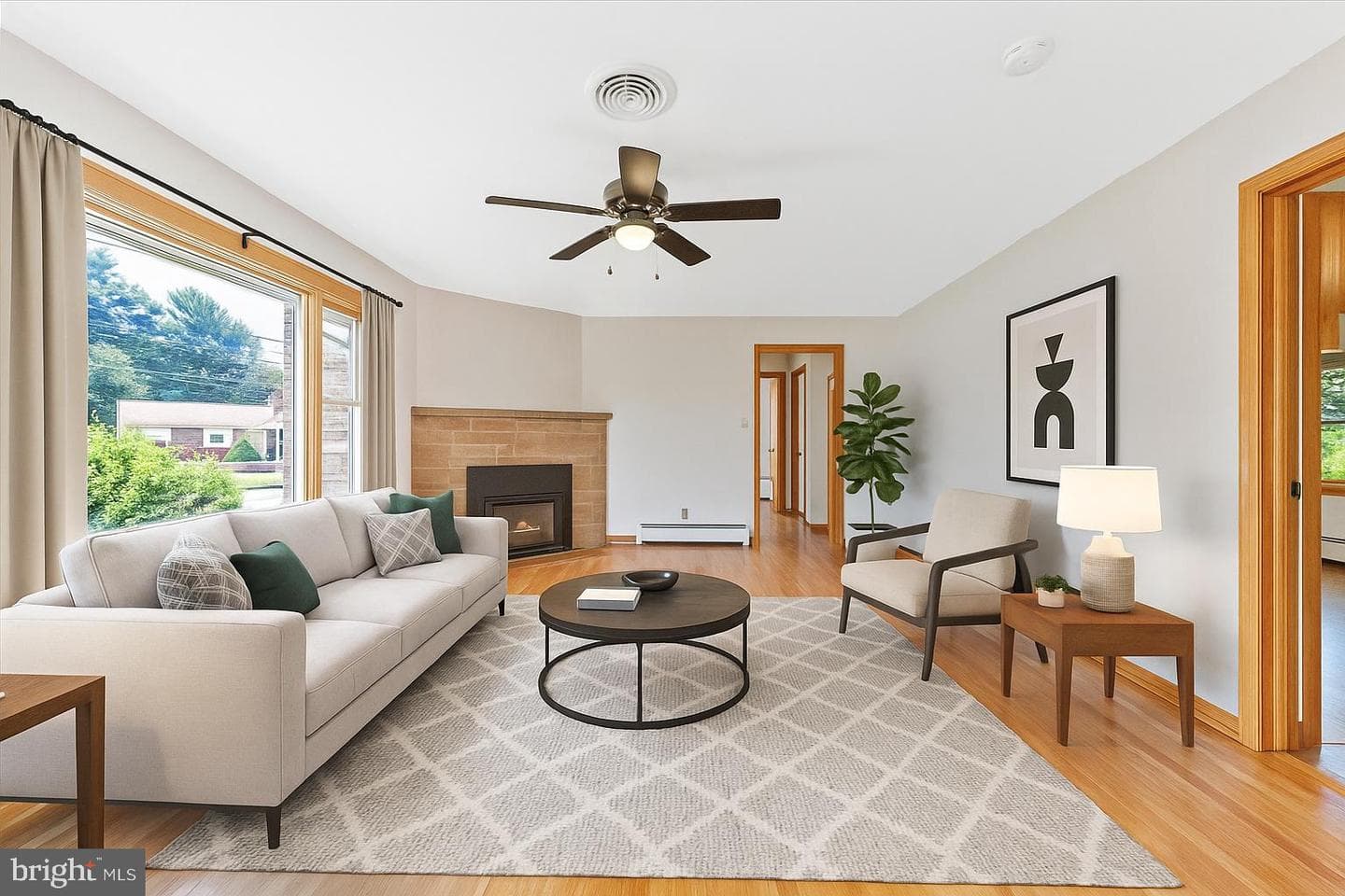 1424 W Church Street photo 6