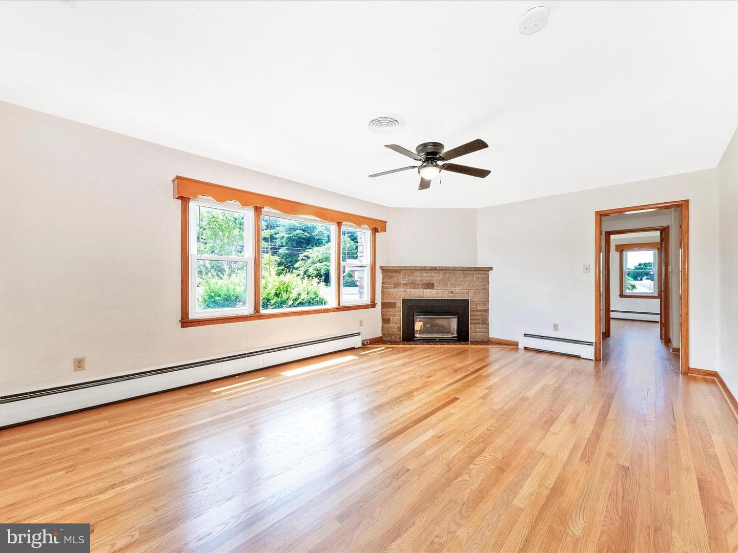 1424 W Church Street photo 7