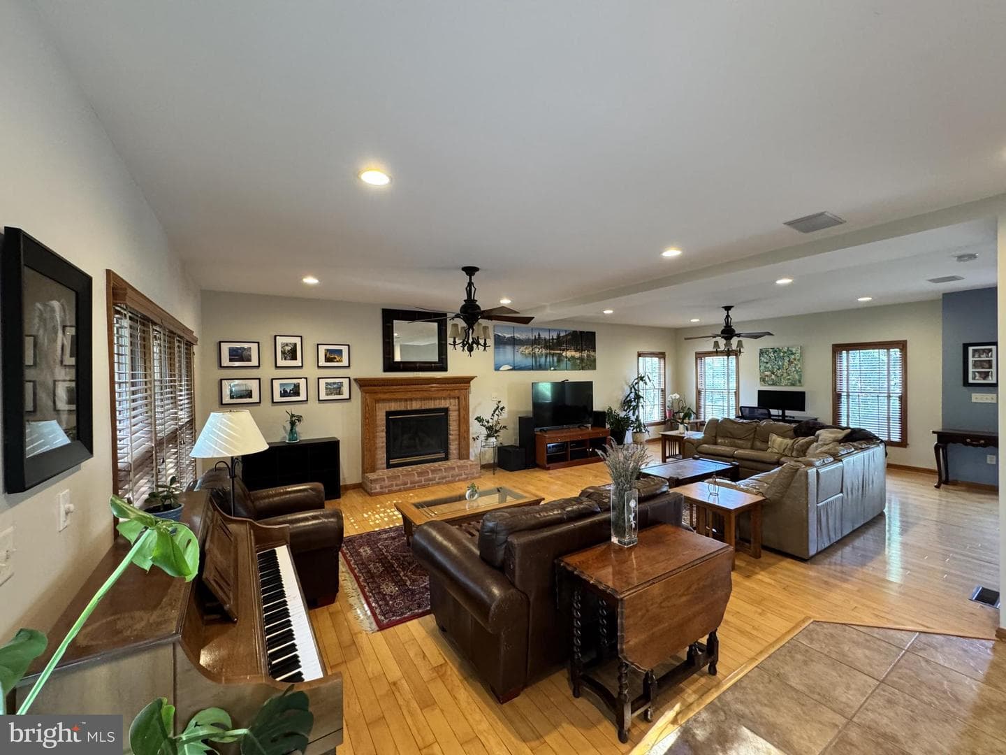 208 Montclair Court photo 13
