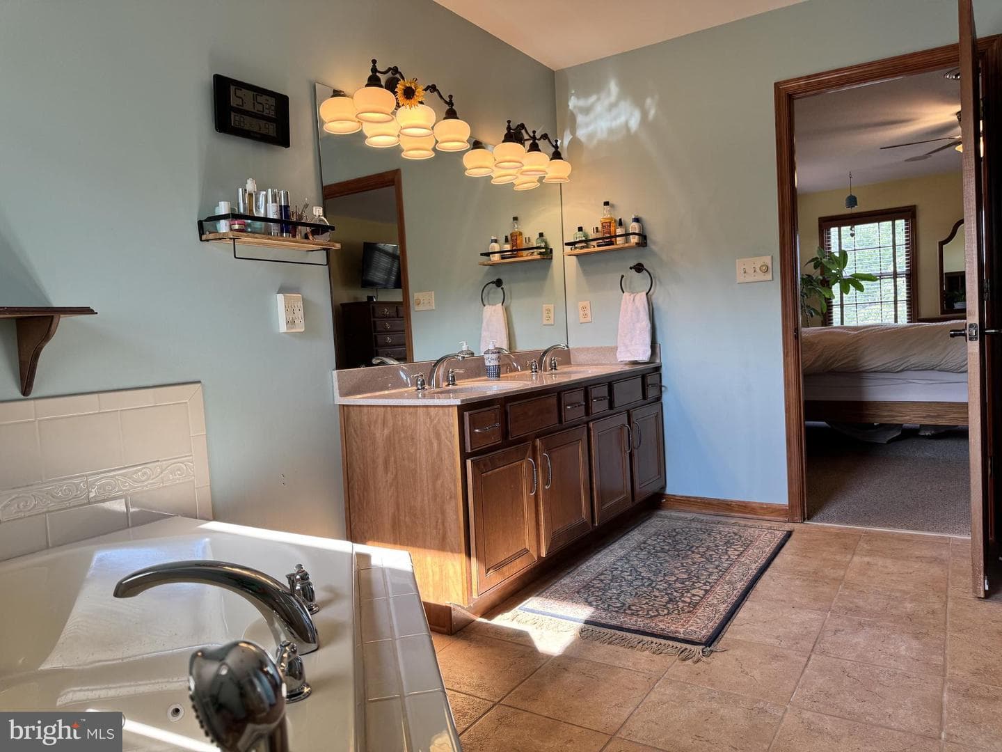 208 Montclair Court photo 45