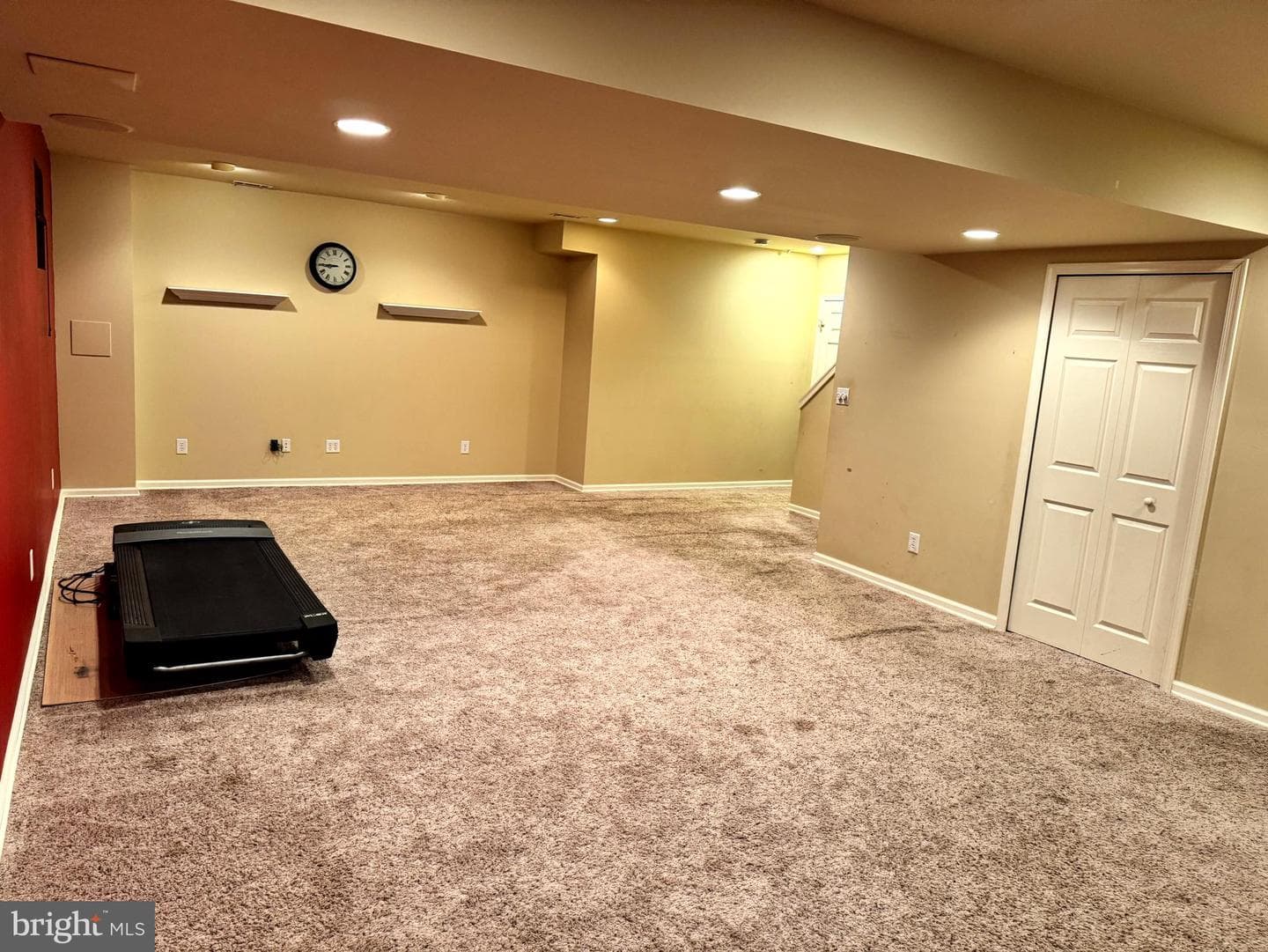 208 Montclair Court photo 74