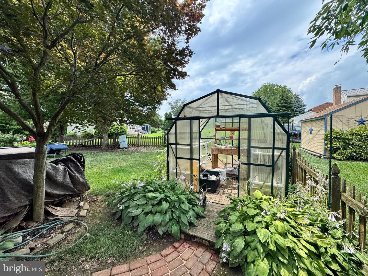 208 Montclair Court photo 79