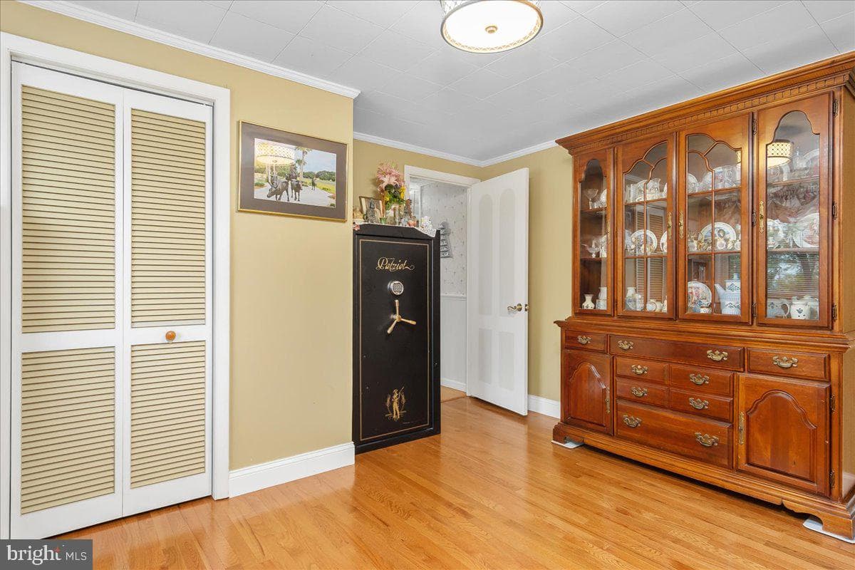 25702 Military Road photo 20