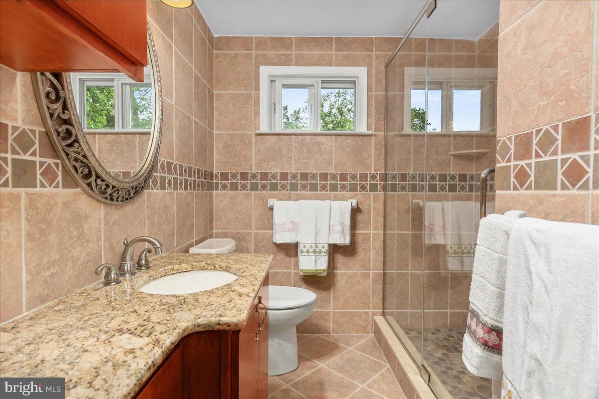 25702 Military Road photo 21