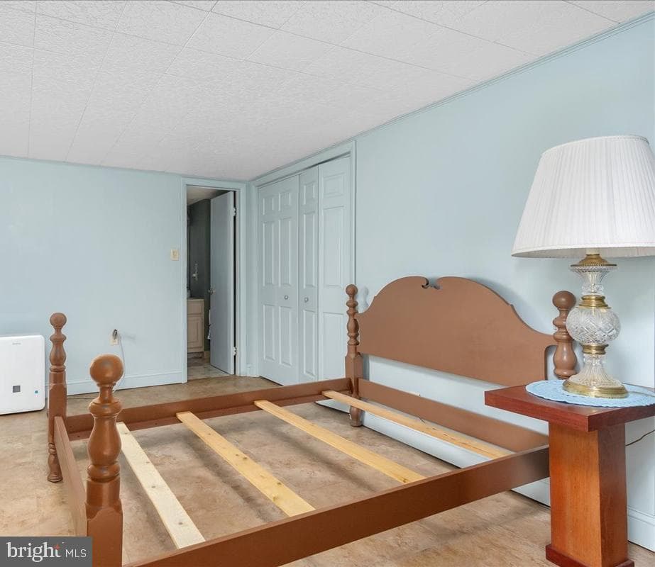 25702 Military Road photo 27
