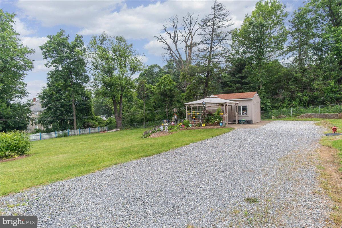 25702 Military Road photo 31