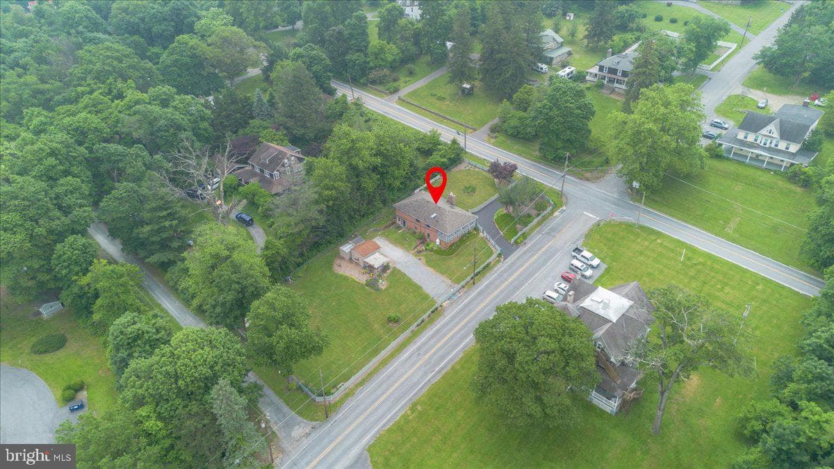 25702 Military Road photo 34
