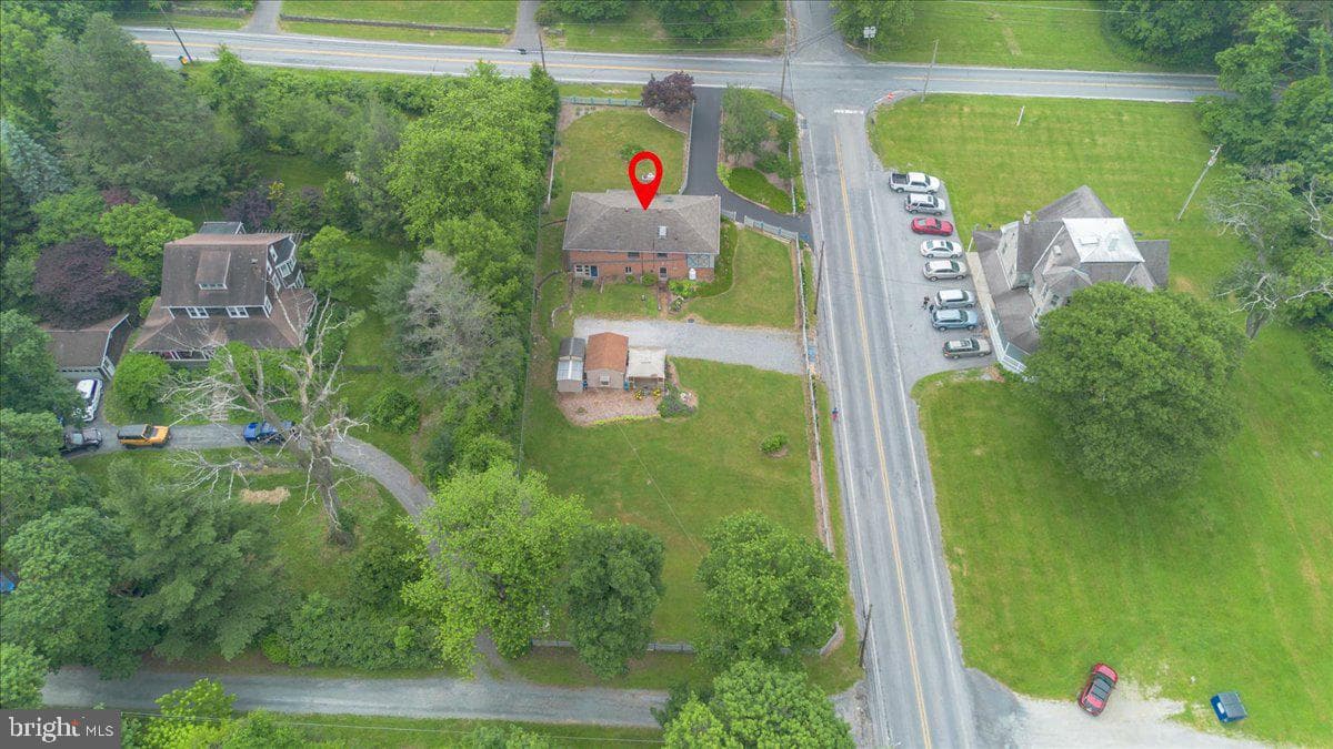 25702 Military Road photo 36