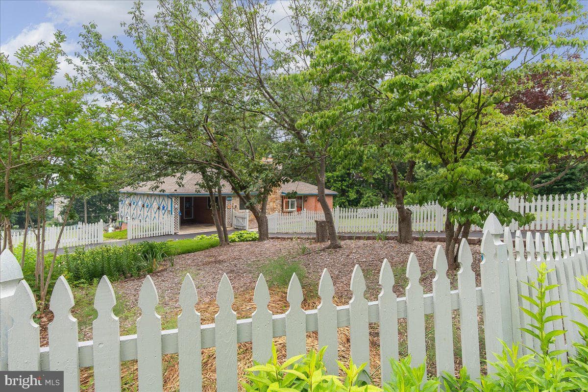 25702 Military Road photo 7
