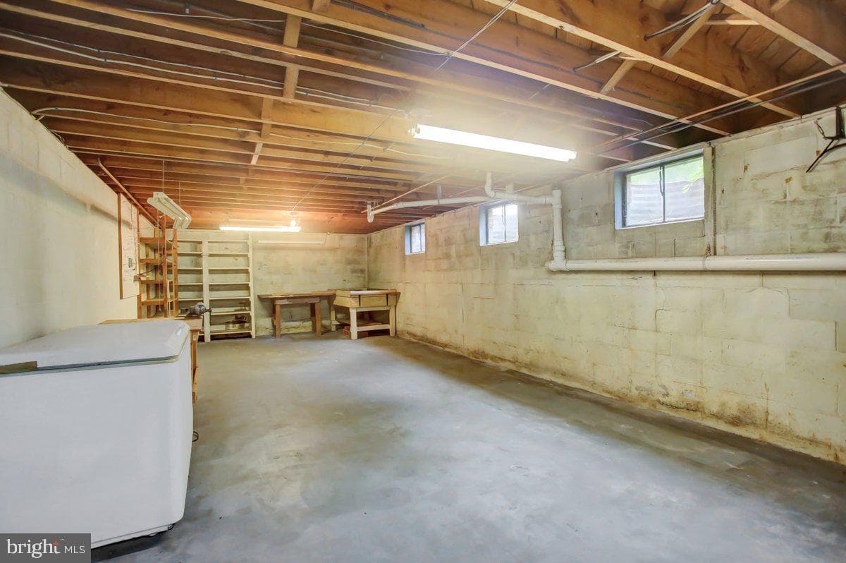 21024 Jefferson Boulevard photo 28