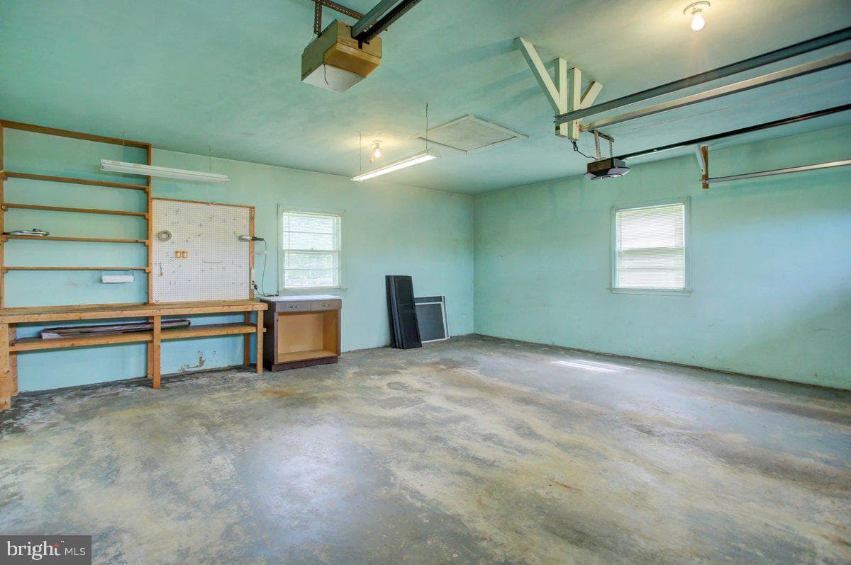 21024 Jefferson Boulevard photo 29