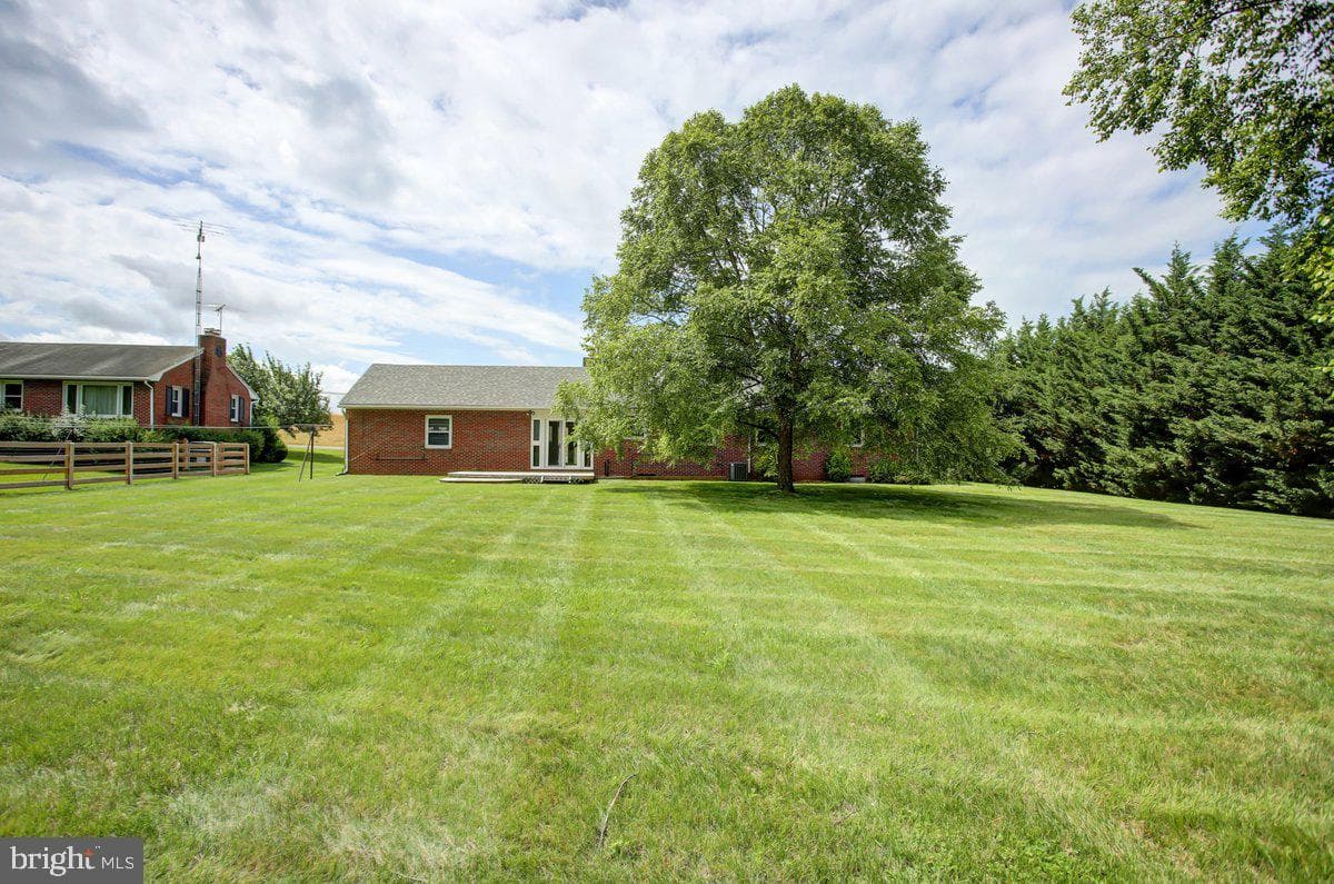 21024 Jefferson Boulevard photo 31
