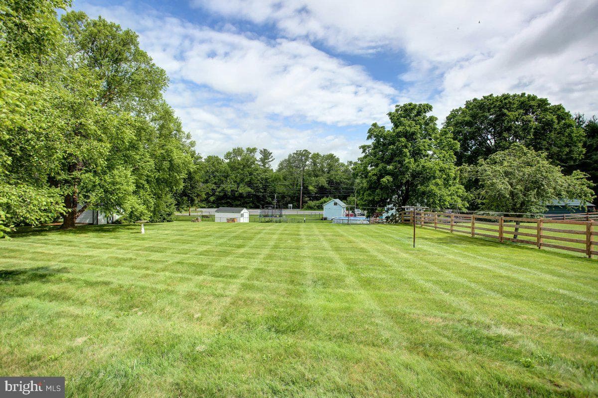 21024 Jefferson Boulevard photo 32