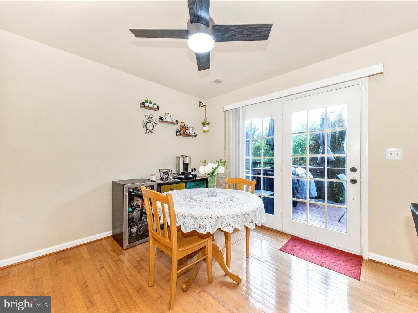 1025 Lindsay Lane photo 16