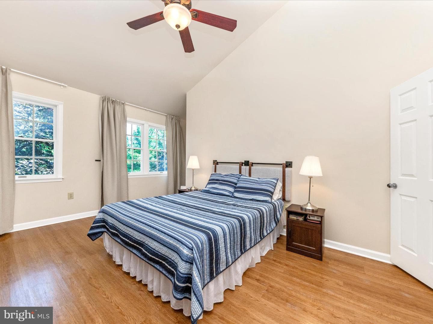 1025 Lindsay Lane photo 27