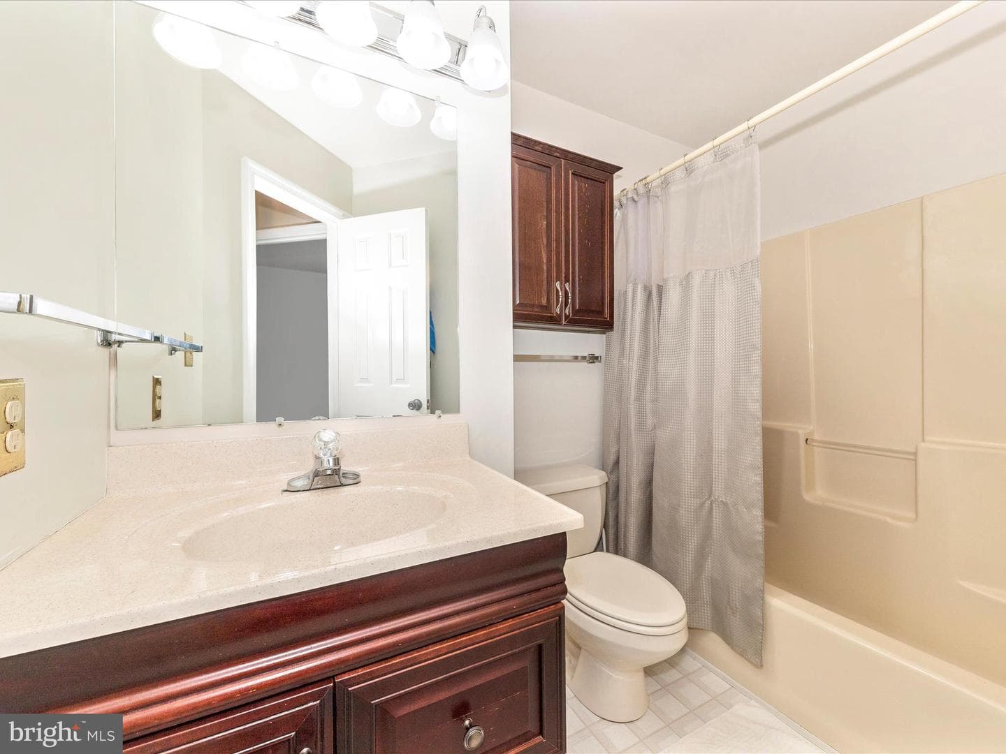 1025 Lindsay Lane photo 37