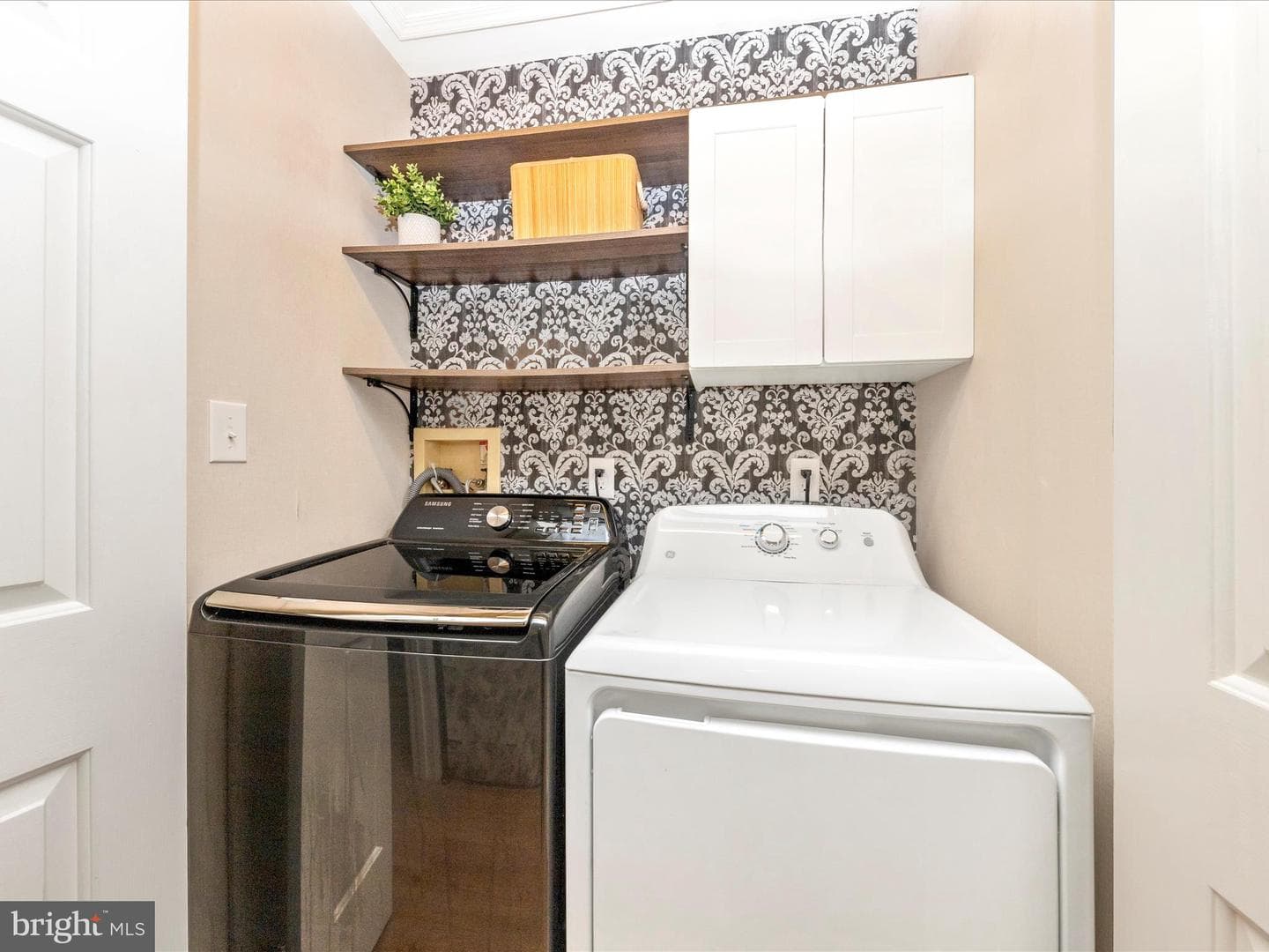 1025 Lindsay Lane photo 38