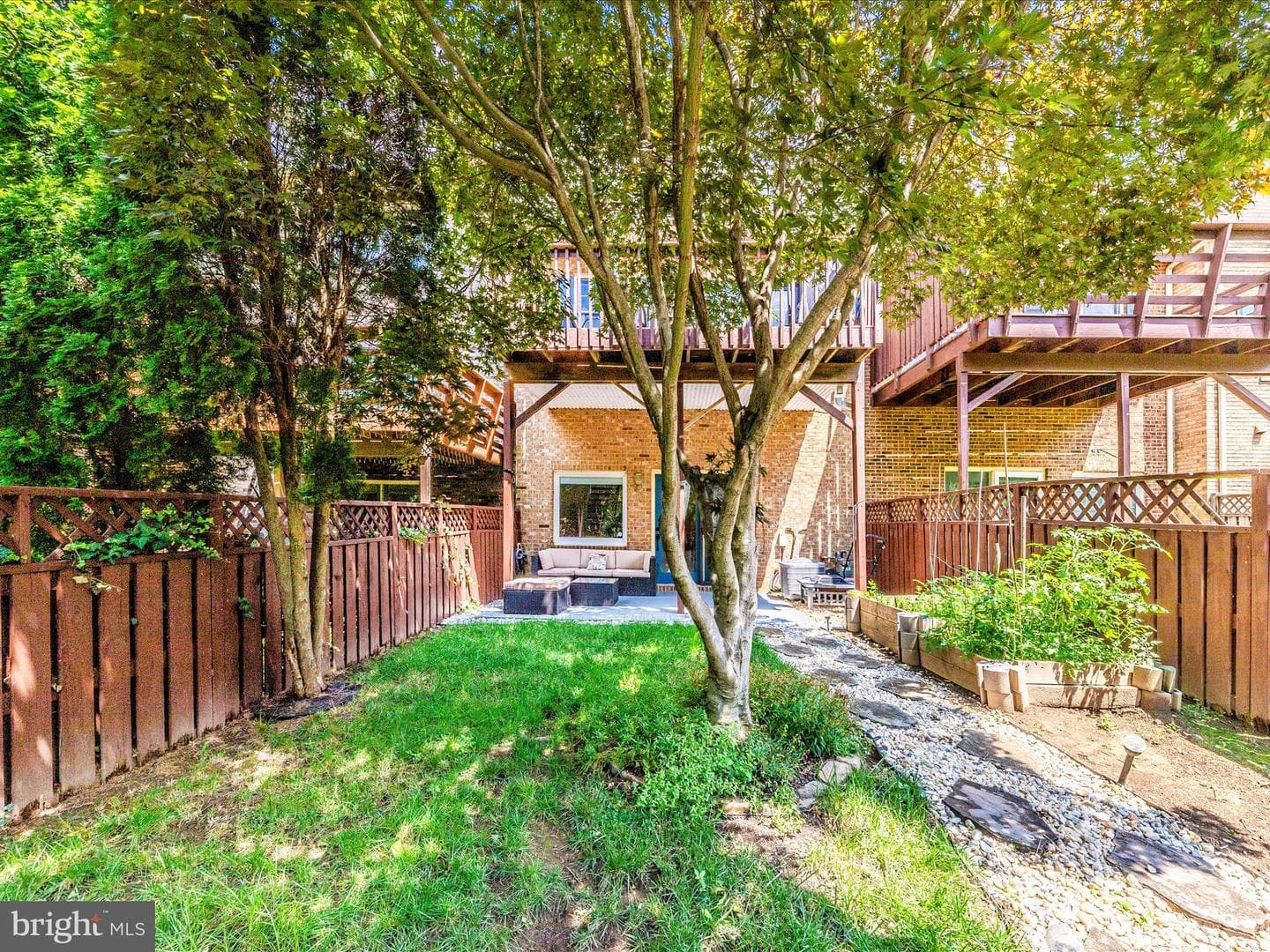 1025 Lindsay Lane photo 43