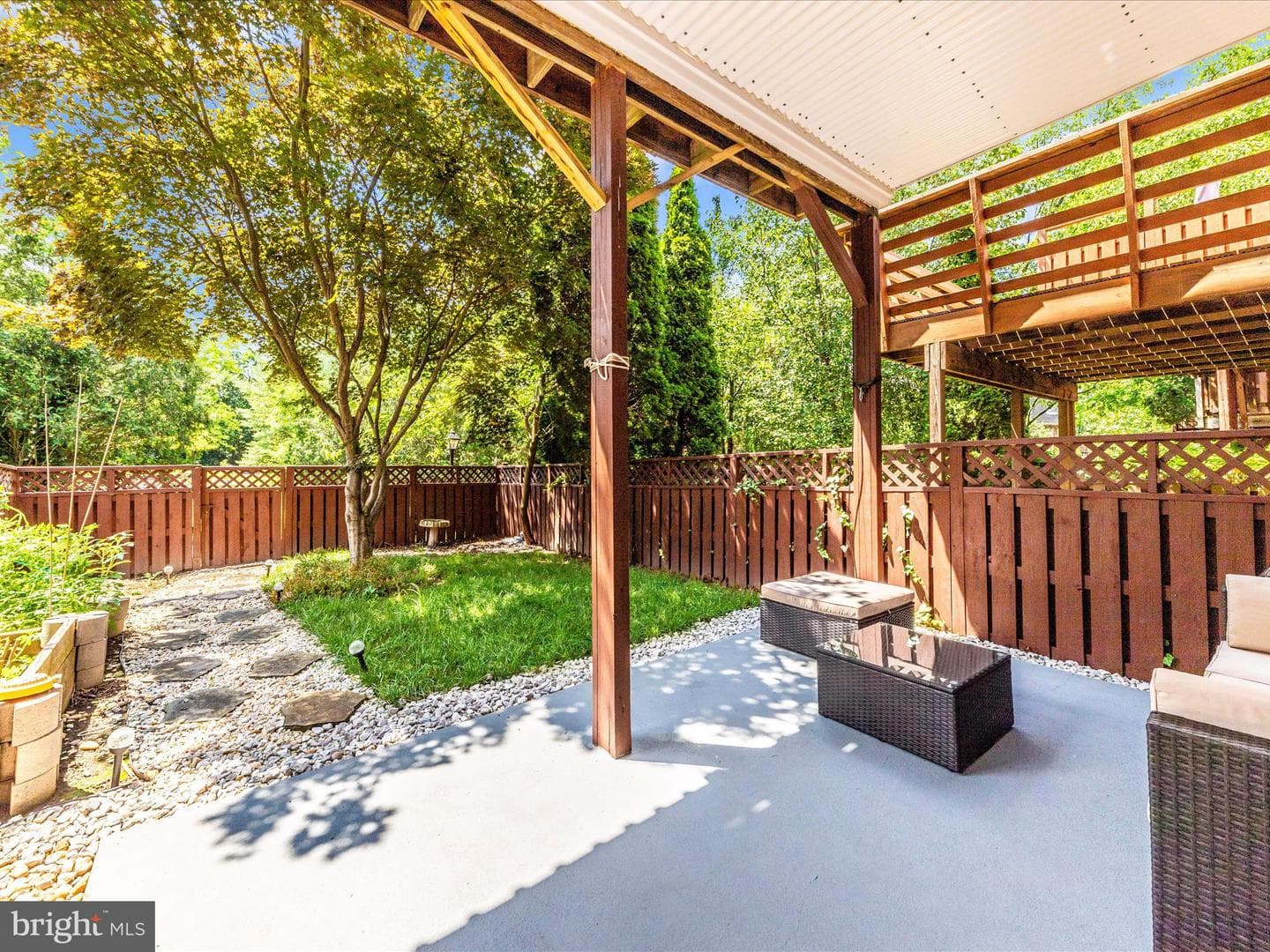 1025 Lindsay Lane photo 45