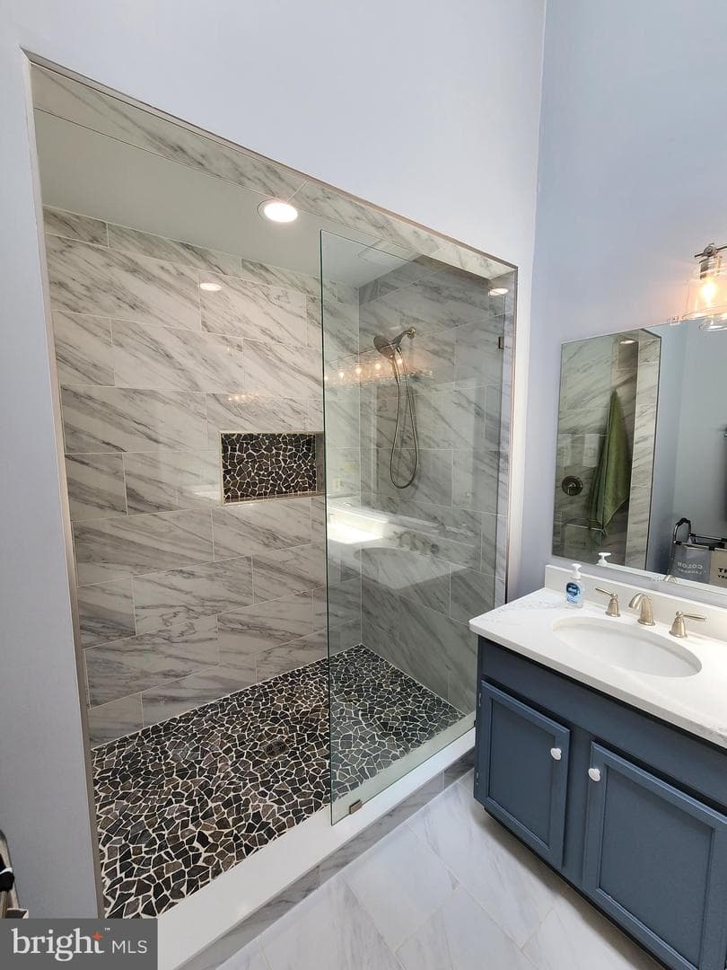 1019 Lindsay Lane photo 5
