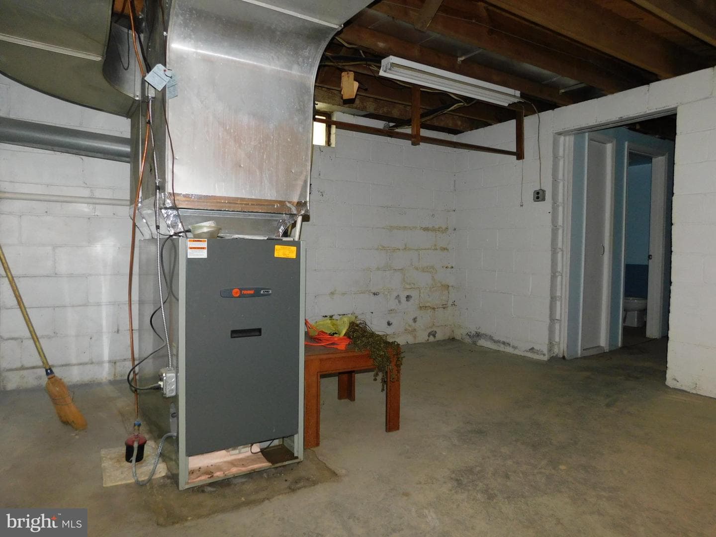 11807 Clearview Road photo 9