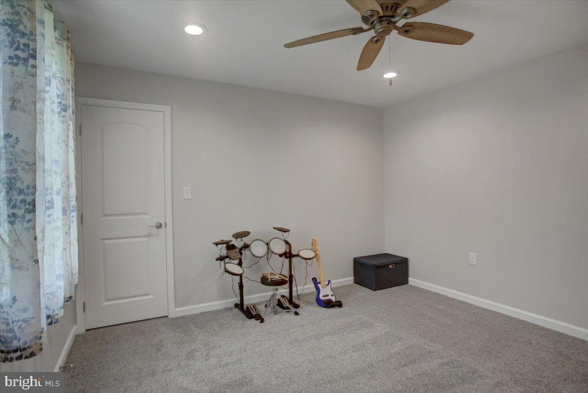 13435 Kretsinger Road photo 19