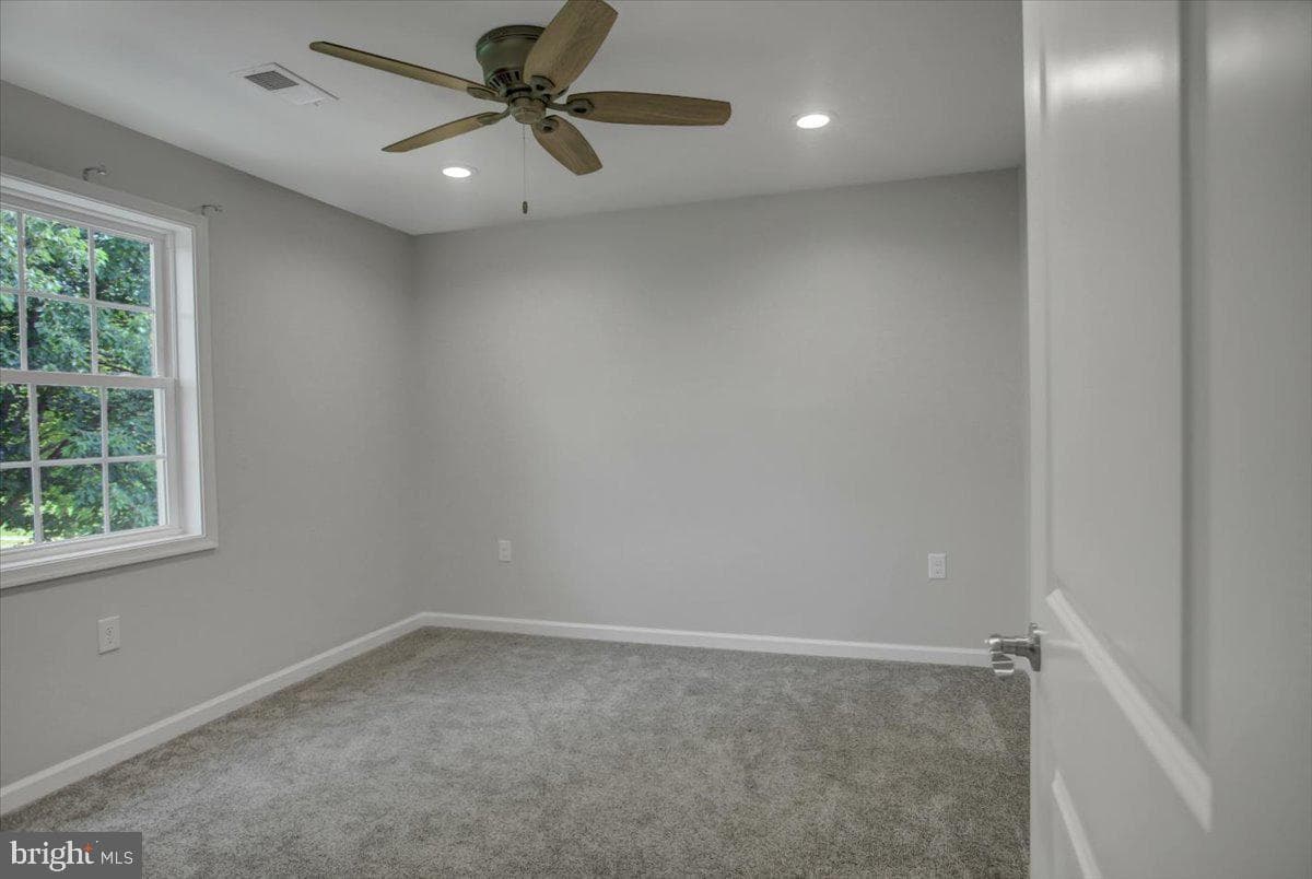 13435 Kretsinger Road photo 22