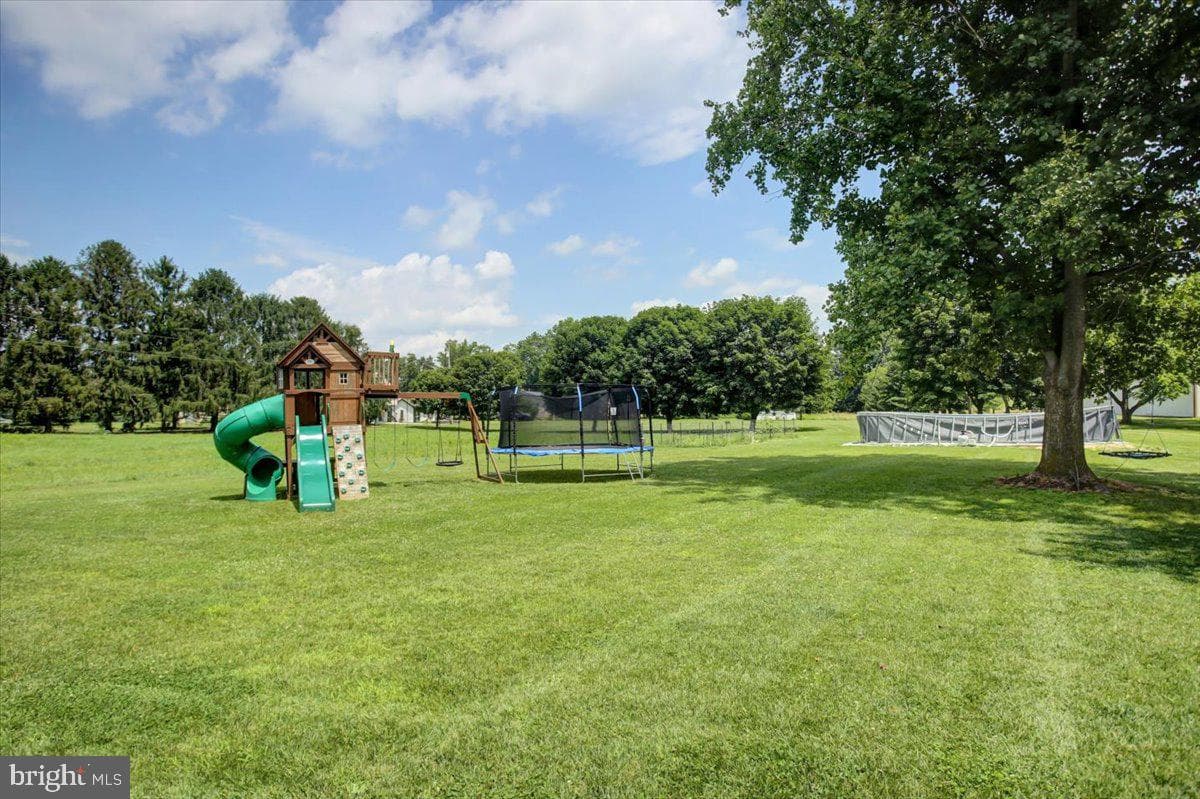 13435 Kretsinger Road photo 31