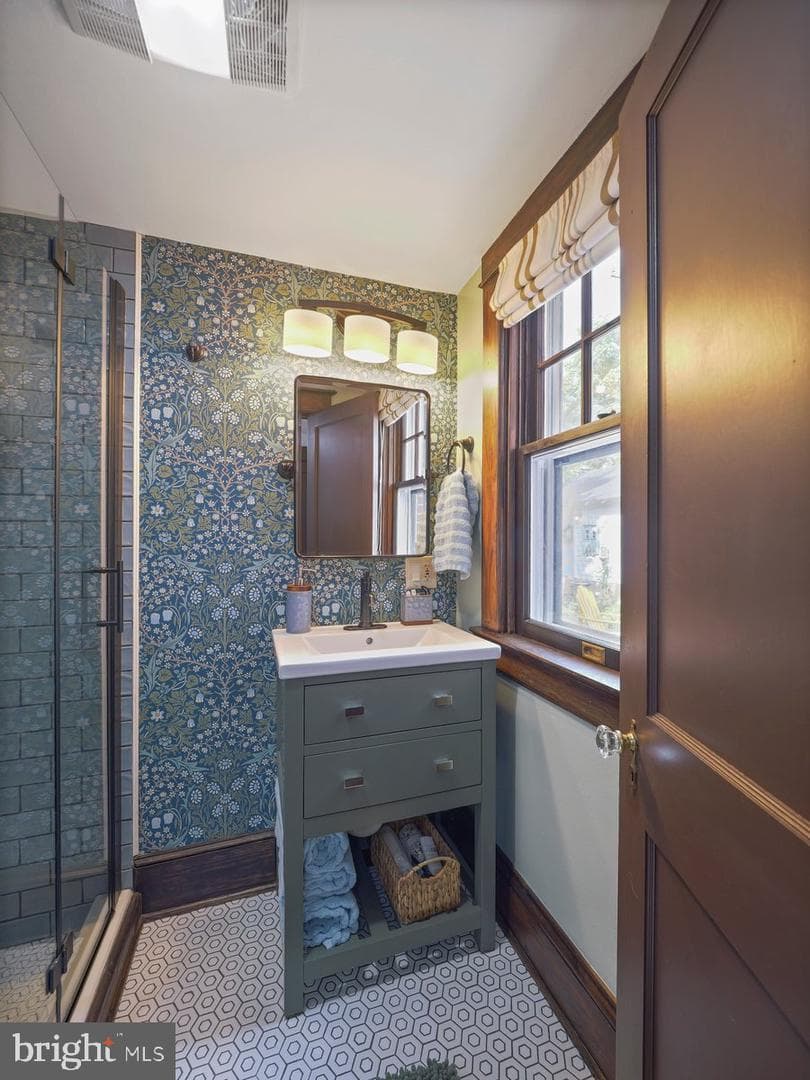 218 E Baltimore Street photo 11