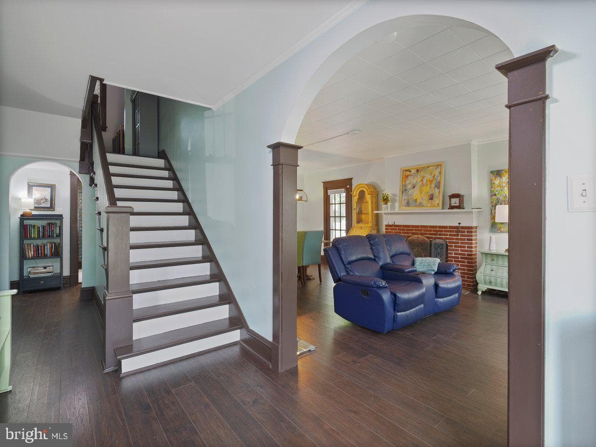 218 E Baltimore Street photo 4
