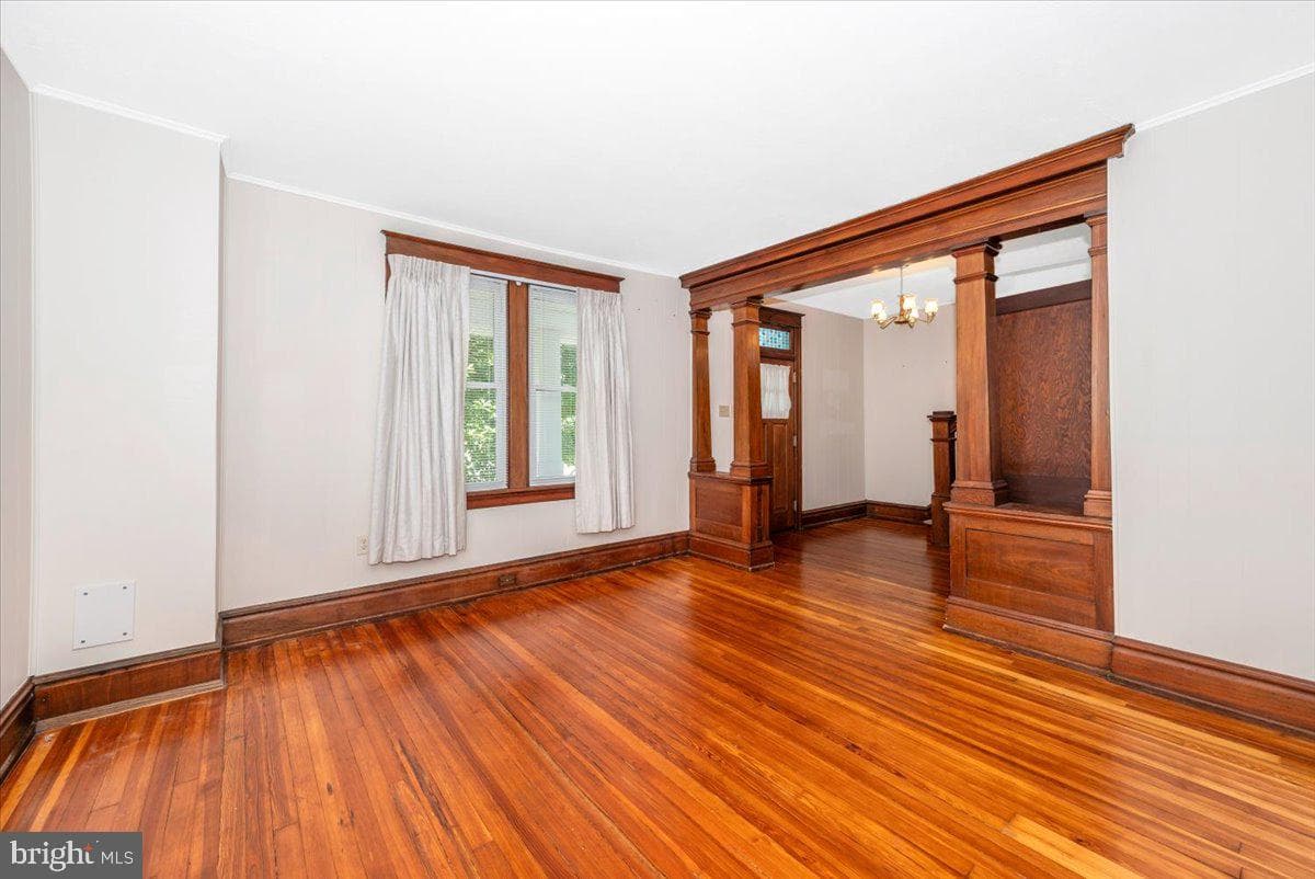 11113 Glenside Avenue photo 12