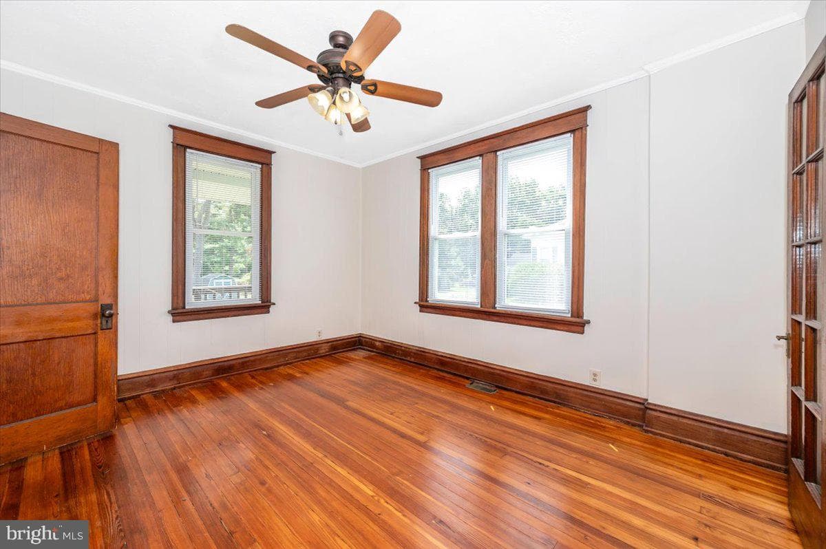 11113 Glenside Avenue photo 15