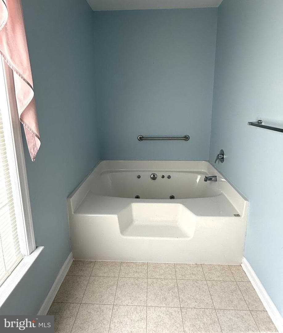 14102 Maugansville Road photo 13