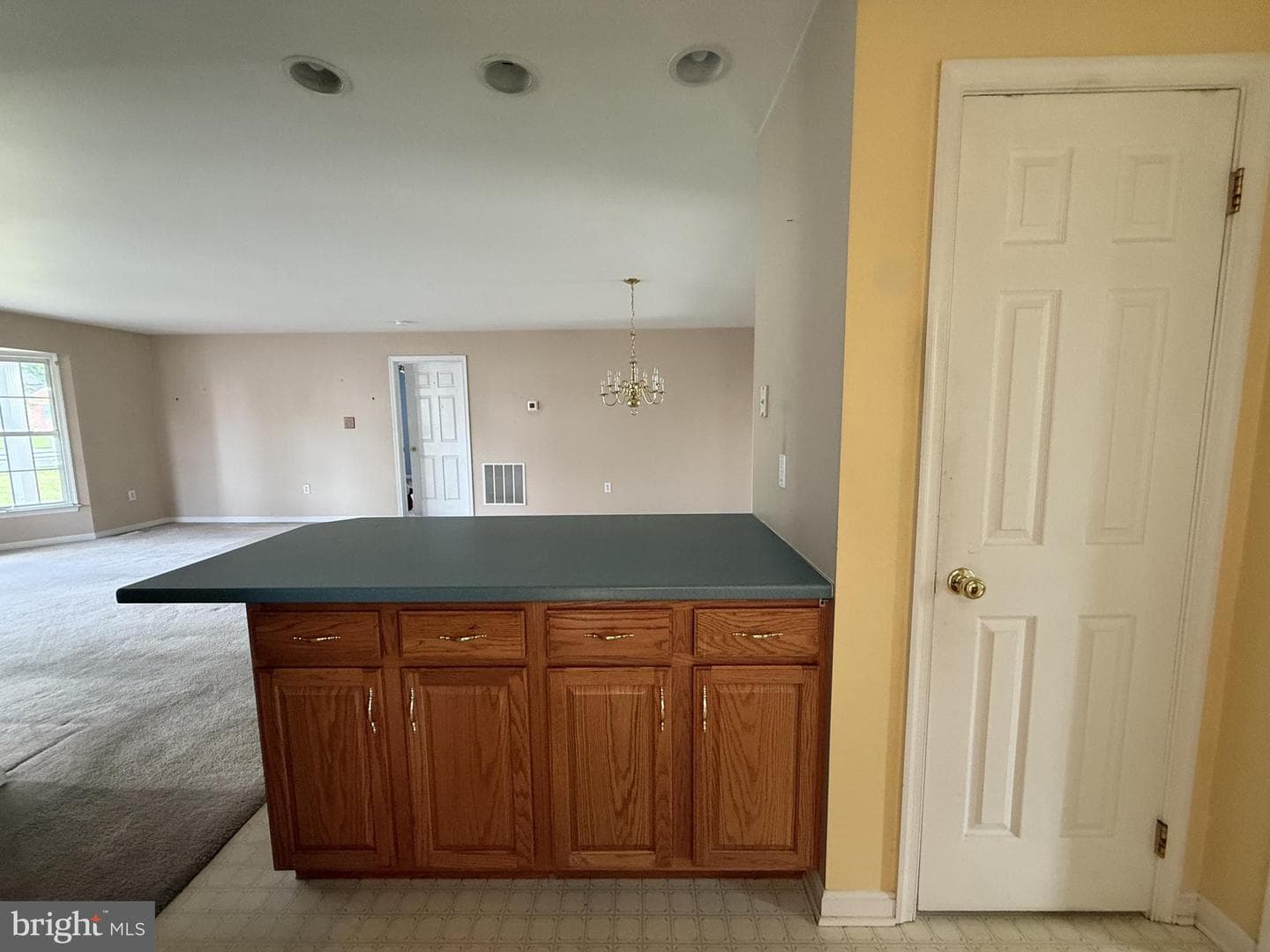 14102 Maugansville Road photo 16