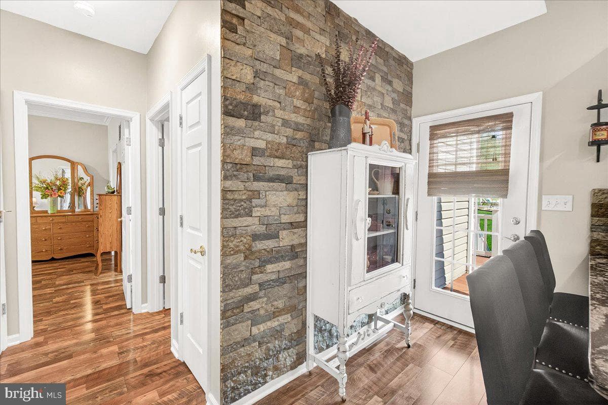 3117 Valley View Court photo 17