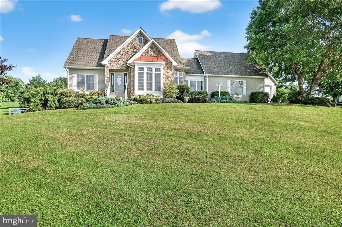 3117 Valley View Court photo 2