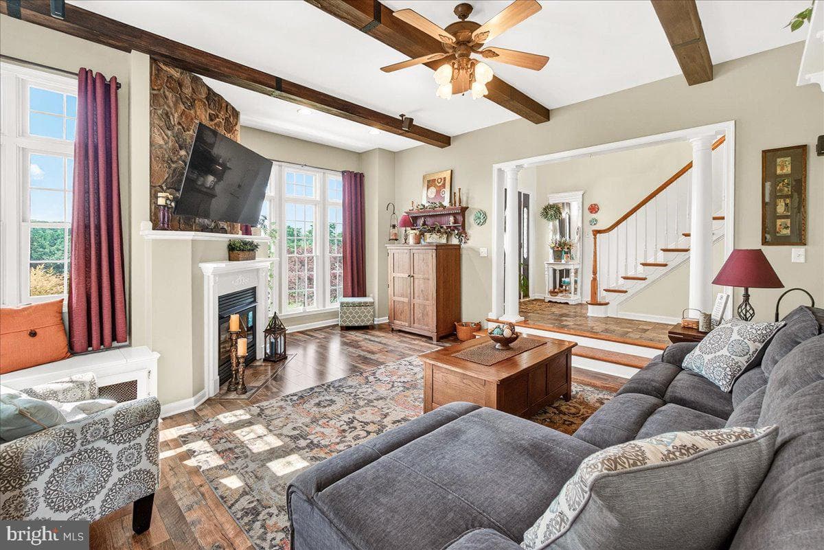 3117 Valley View Court photo 9