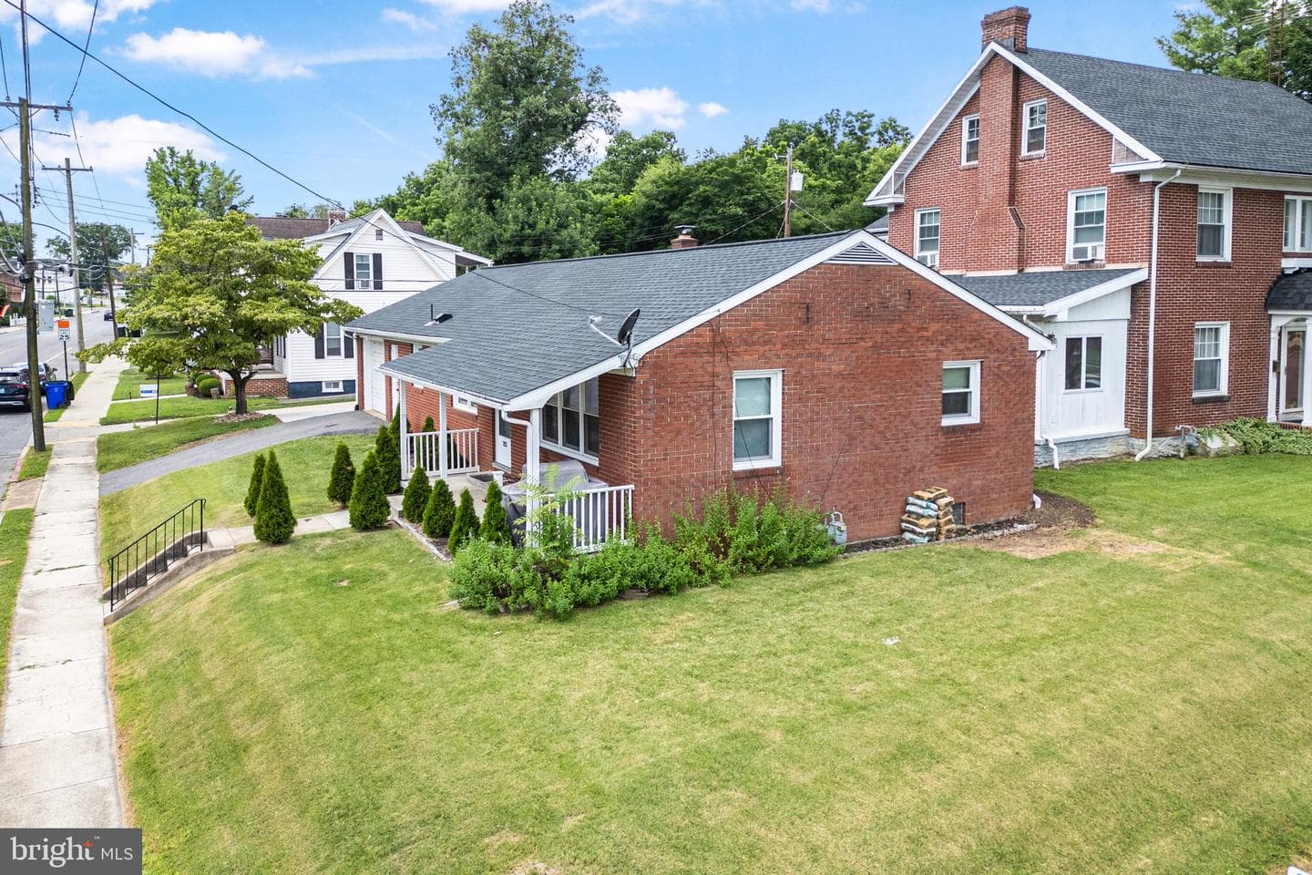 703 Virginia Avenue photo 3