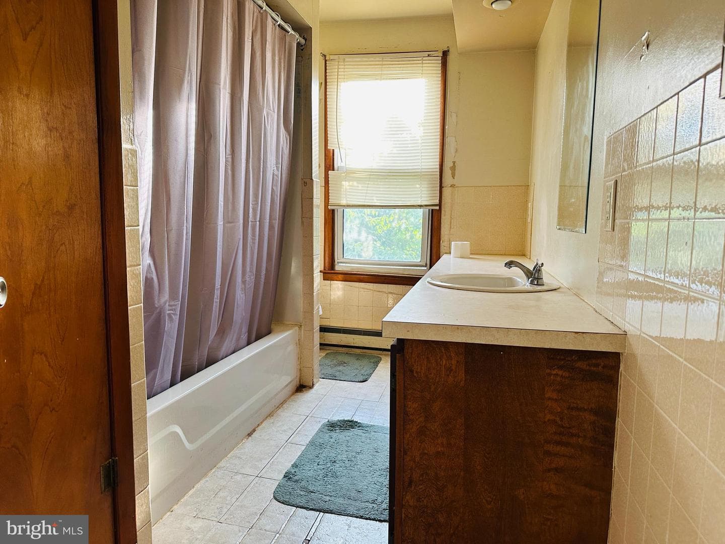 1048 Corbett Street photo 7