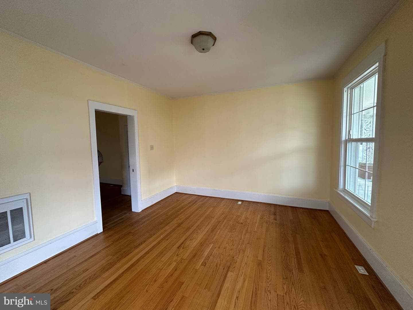 426 Jefferson Street photo 37
