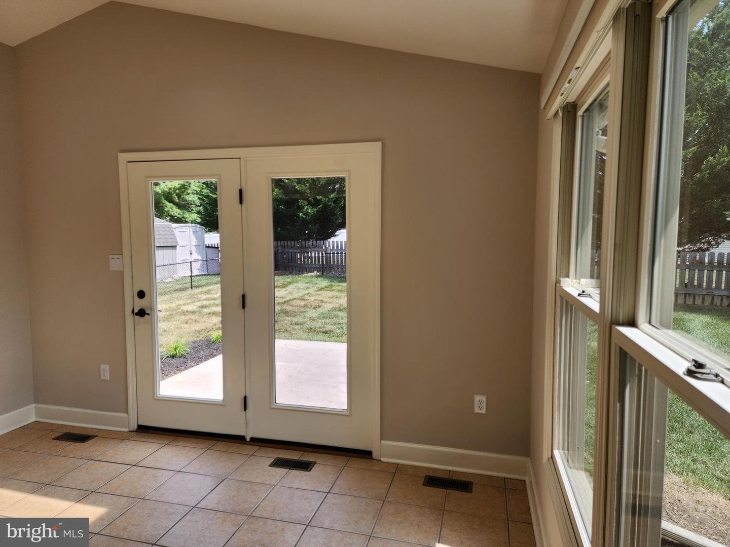 5 Dartmouth Drive photo 15